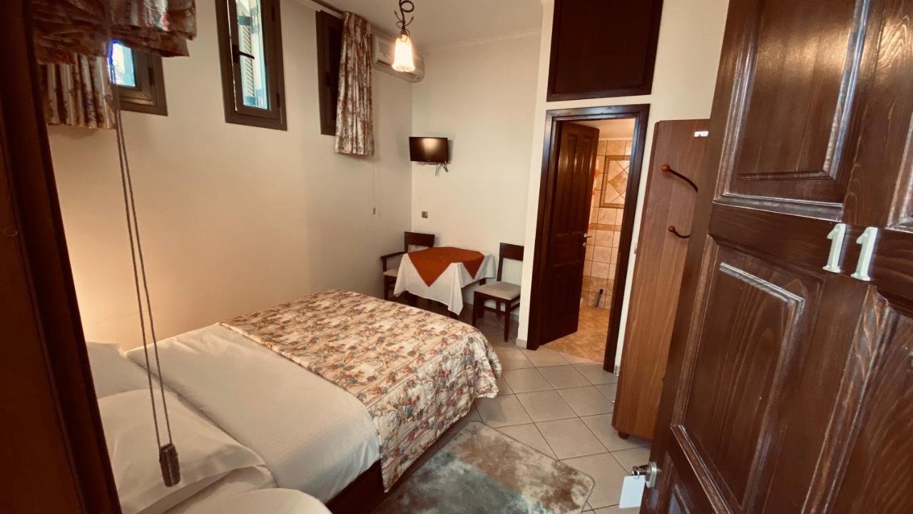Klelia Hotel Yefira Quarto foto